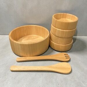 Pomerantz 7 piece salad bowls